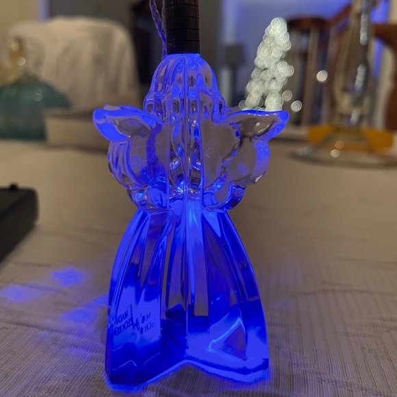 Lenox Holiday Lenox Crystal Illuminated Angel Christmas Ornament Lights Up Blue Crystal